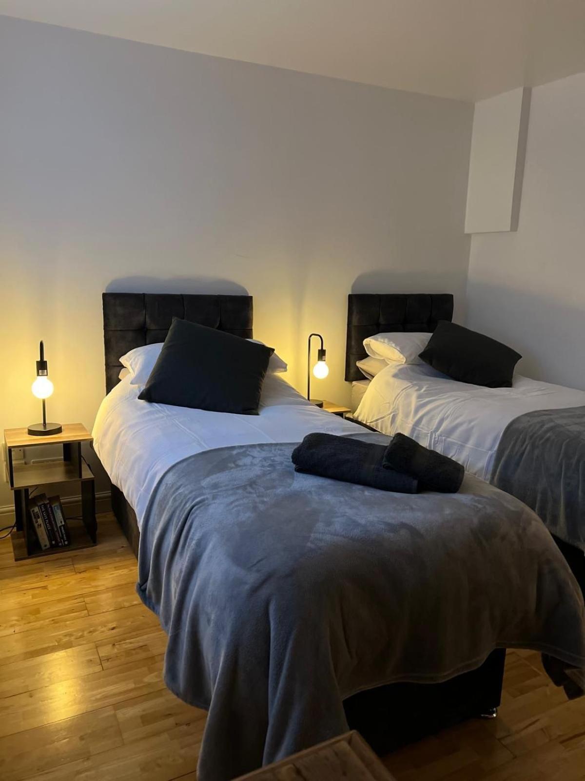 Cozy 1 Bedroom Basement Flat لندن المظهر الخارجي الصورة