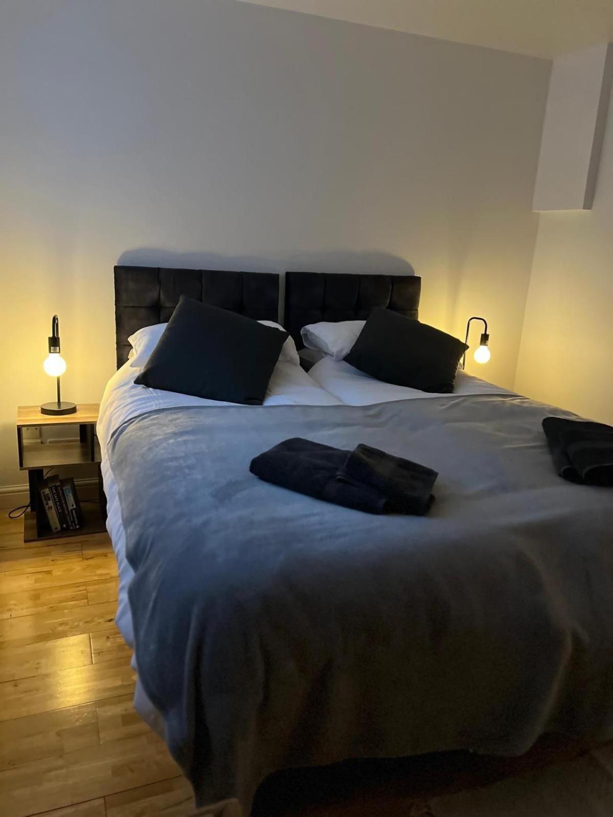 Cozy 1 Bedroom Basement Flat لندن المظهر الخارجي الصورة